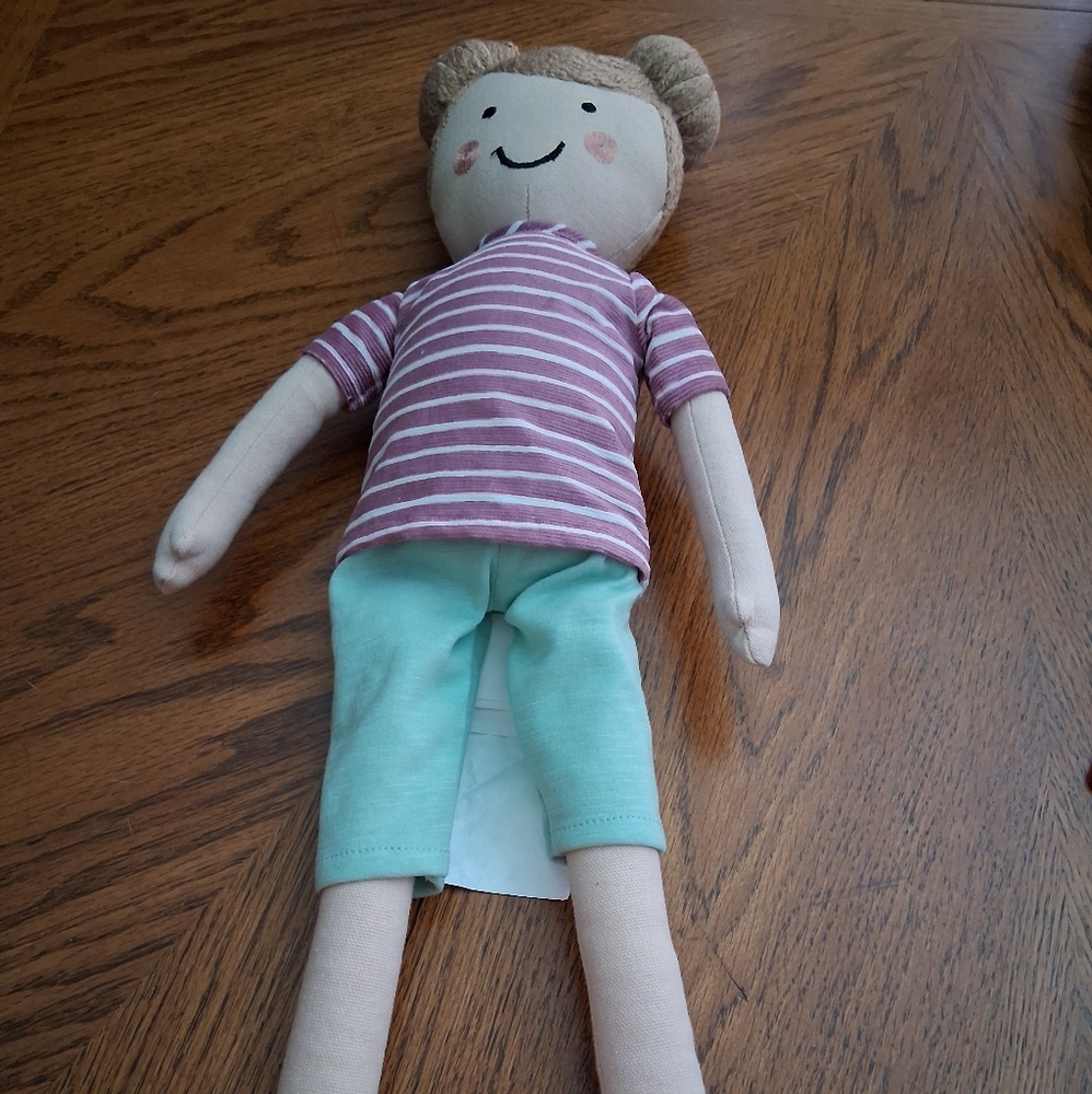 New Pillowfort 19" Doll